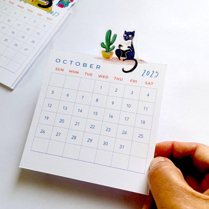 Kitty Desk Calendar